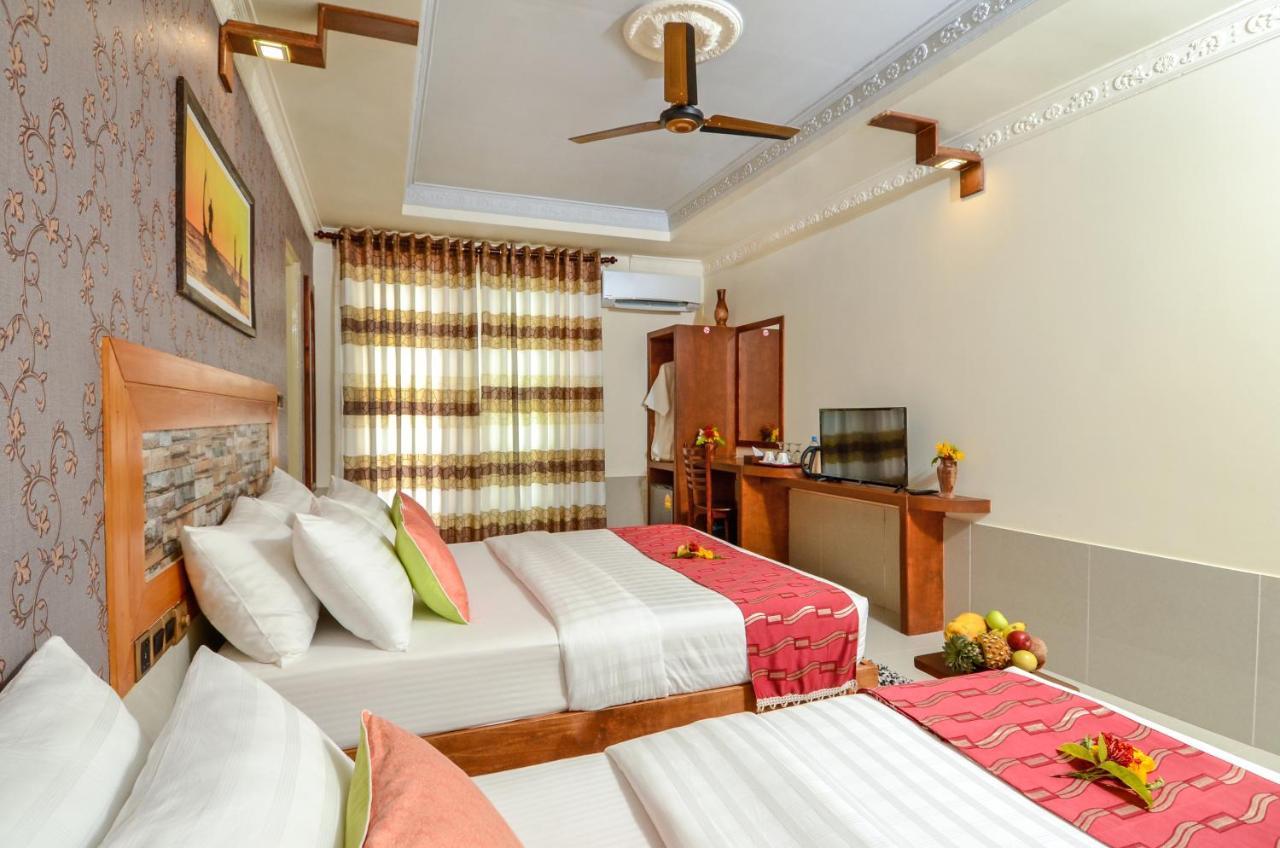 Maladiwa Beach & Spa Maafushi Exteriér fotografie