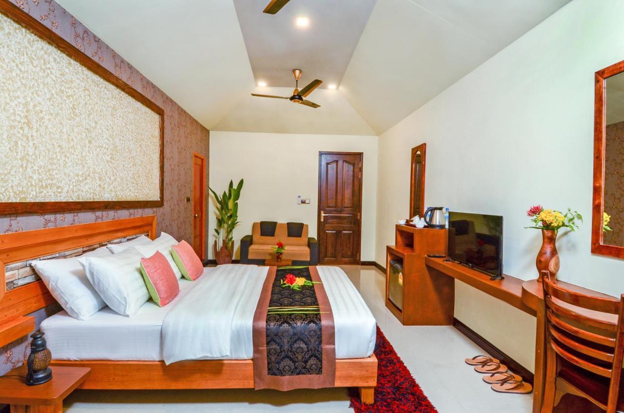 Maladiwa Beach & Spa Maafushi Exteriér fotografie